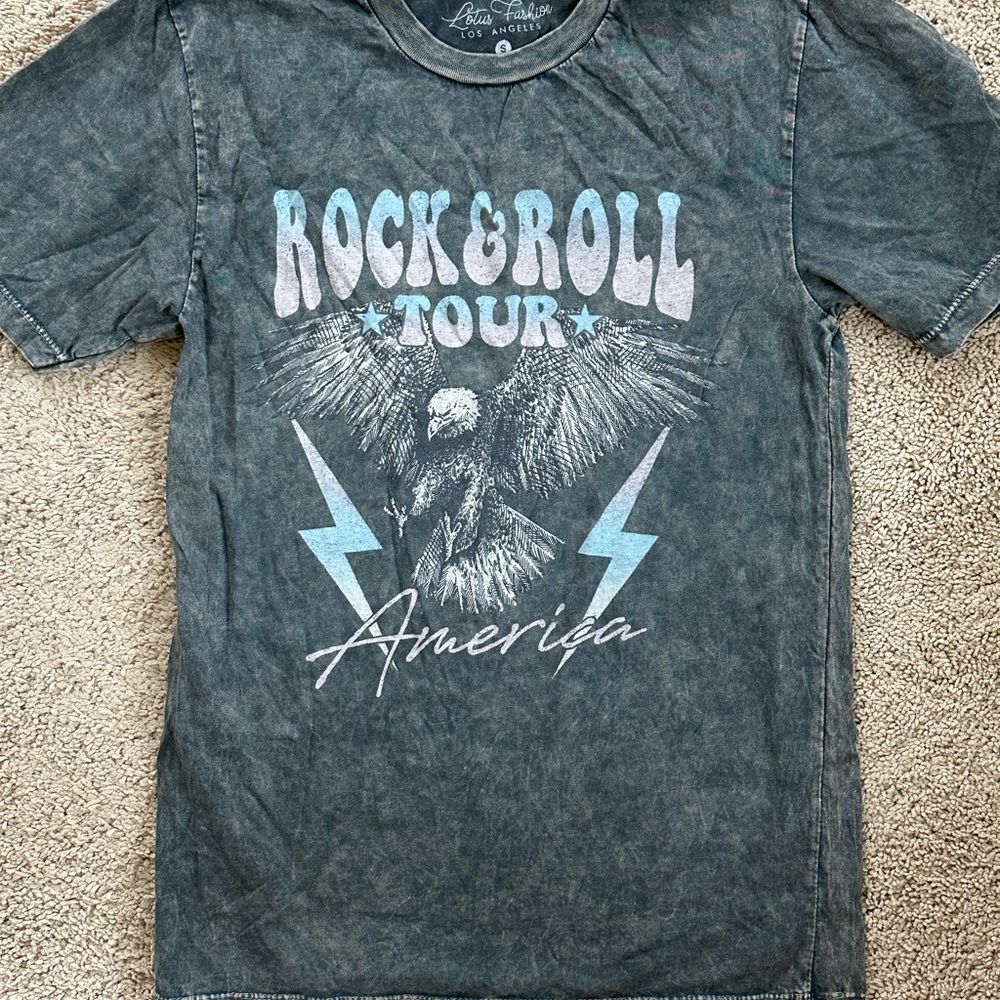 Women’s Lotus Fashion Rock & Roll Tour Shirt - Black